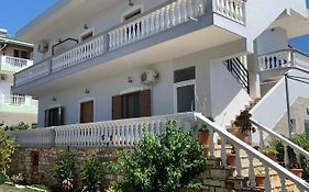 Villa Juli Hasani